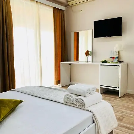 Joy Sarandë